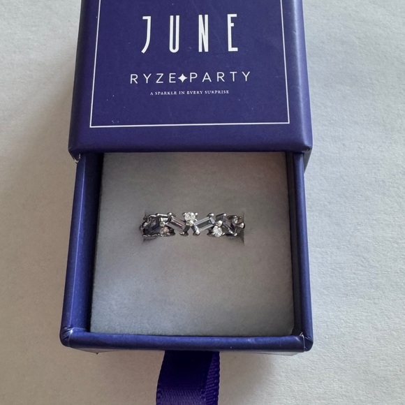 RBP Jewelry - NWT Revealed Ryze Party Sterling June Born to Shine Ring - Size 8